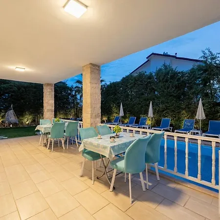 Oeluedeniz, Solvento Vilă Fethiye