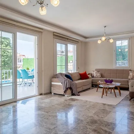 Villa Oeluedeniz, Solvento