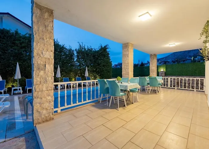 Villa Oeluedeniz, Solvento